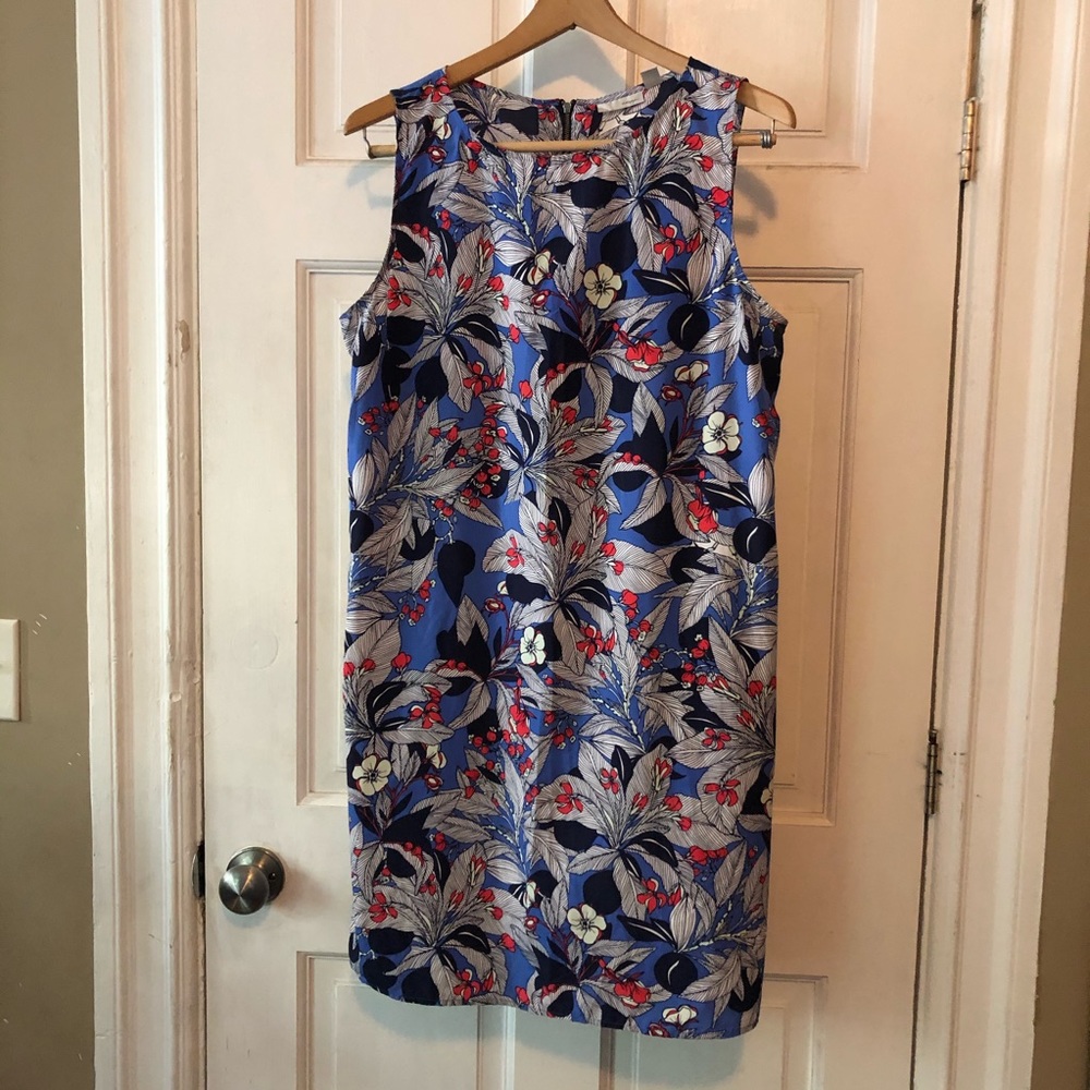 Flower print shift dress